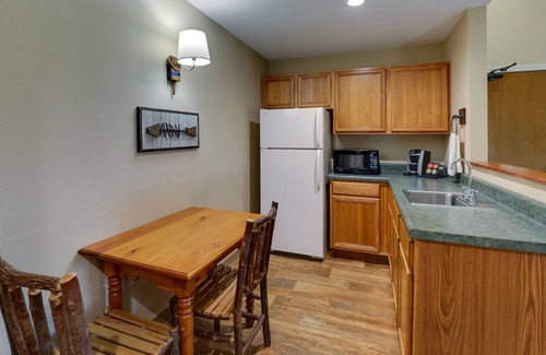 Sunnyland Hotel | Stoney Creek Hotel Peoria