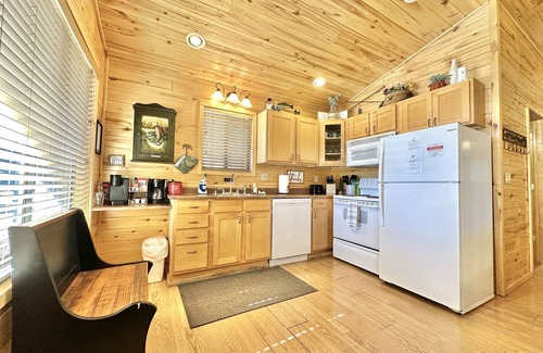 Heber Cabin | Stoney Creek | Peaceful Cabin, Couples Retreat