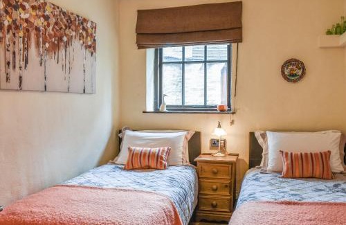 Worton House | Stoney End Cottage