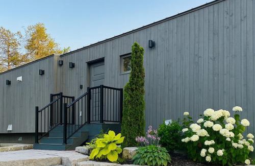 North Kawartha House | Stoney Lake Cottage with Private Dock by Leavetown Vacations