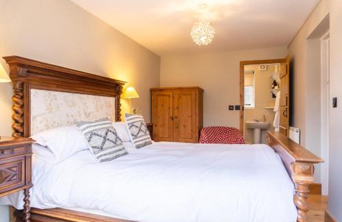 Stoney Stretton House | Stoney Moat