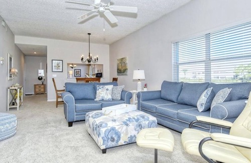 Palmer Ranch Condo | Stoneybrook Golf & Country Club - GROUND FLOOR, CORNER UNIT, GOLF VIEW.
