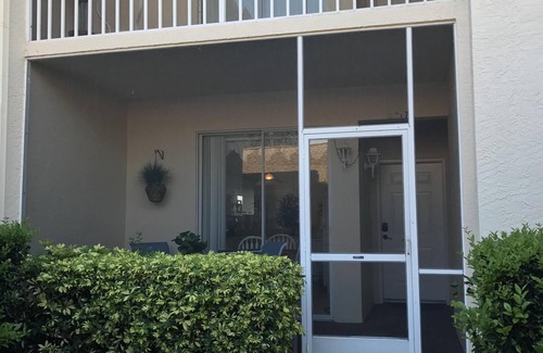 Downtown Condo | Stoneybrook Golf Course Condo - 18th Fairway View