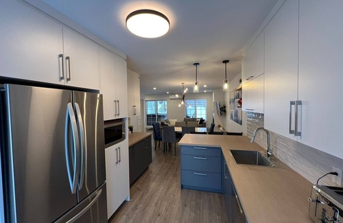 Stoneham Condo | Stonham Condo with Hot Tub! Perfect for hiking, golf or mountain biking.