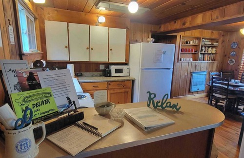 Escanaba Cabin | Stonington Clearview Cottage: Fall Colors & Crisp Air – Your Perfect Lakefront Escape