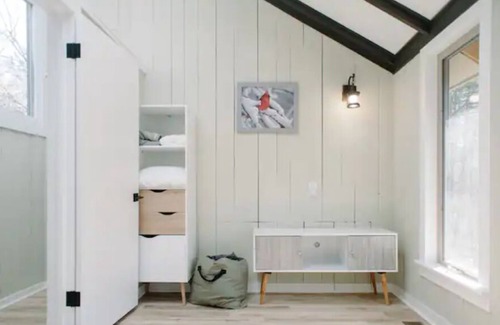 West Augusta Cabin | Stony Brook Nordic Cabin