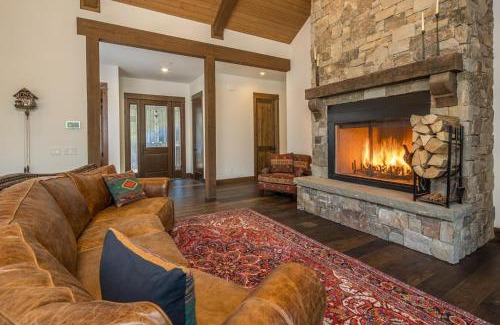 Spanish Peaks House | Stony Creek Chalet