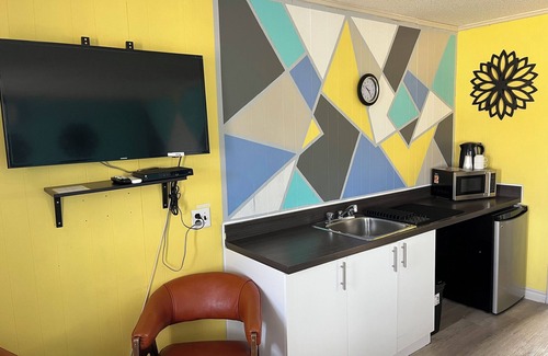 Southampton Hotel | Stop 21 Motel