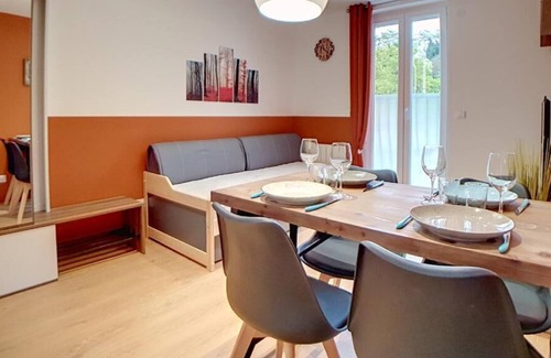 Saint-Fons Apartment | Stop at M Select Saga