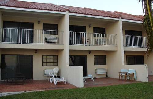 Williams Town House | Stop! You have found Paradise! 2 & 3 bedroom town homes on beach!