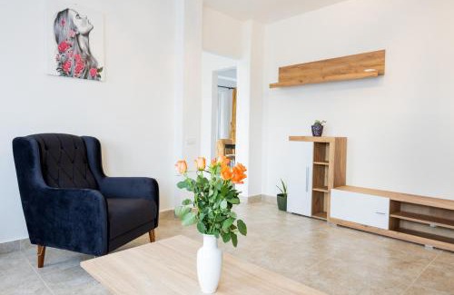 Santandrei House | Stork House