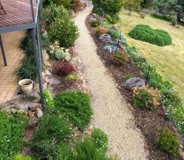 White Beach Bed & Breakfast | Storm Bay B&B