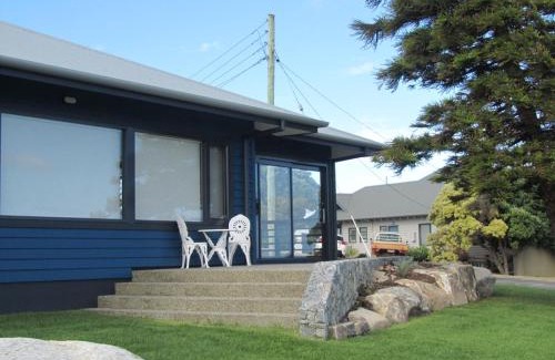 Augusta House | Storm Bay Cottage