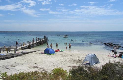 Augusta House | Storm Bay Cottage