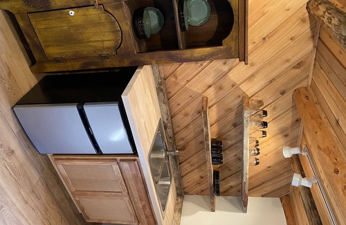 Gallatin Gateway Cabin | Storm Castle Highlands river cabin