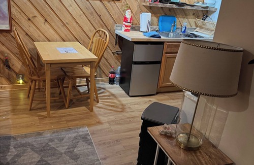 Gallatin Gateway Cabin | Storm Castle Highlands river cabin