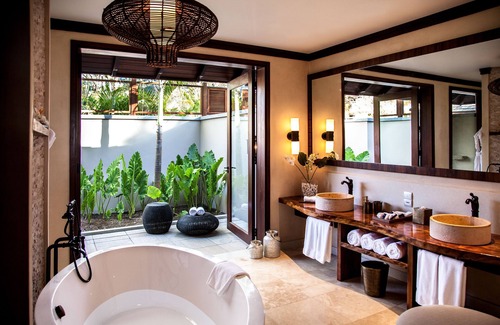Beau Vallon Resort | STORY Seychelles
