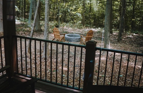 Geneva Cabin | Storybook Cottage in the Woods