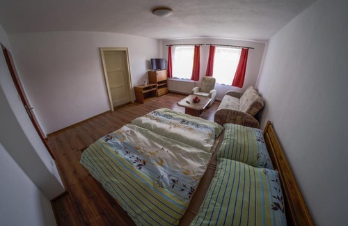 Bozanov House | Stovka Božanov