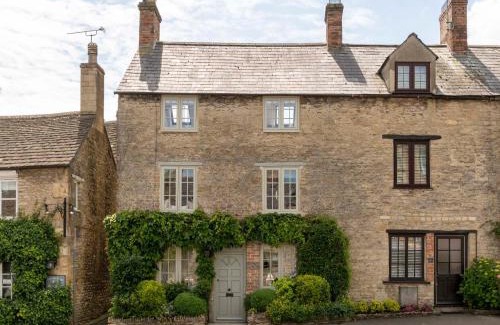 Stow-on-the-Wold House | Stow House