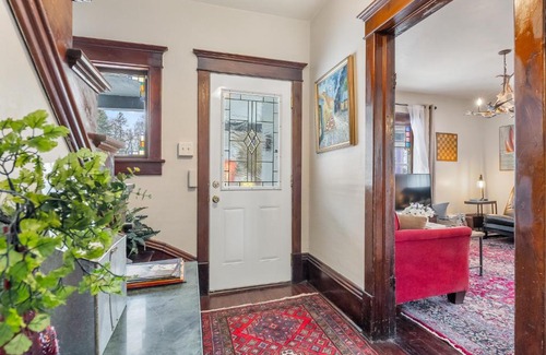 Sturgeon Bay House | Stowaway Lower Deck