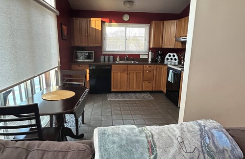 Stowe Area Condo | Stowe 2 BR/2 BA Vacation Condo off Mountain Road