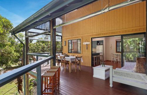 Point Lookout House | Straddie Hideout - Sleeps 9 - Pet Friendly