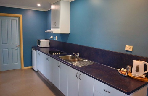 Strahan Apartment | Strahan Bungalows