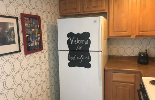 Ludington Apartment | STRAM *206