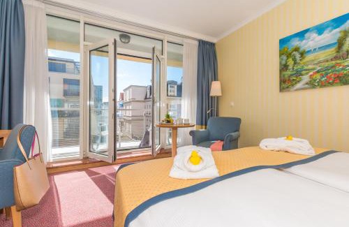 Warnemuende Hotel | Strand-Hotel Hübner