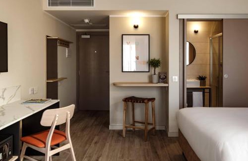 Gzira Hotel | Strand Suites by NEU Collective