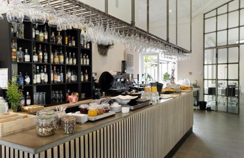 Nar Hotel | Strandakar Hotell & Restaurang
