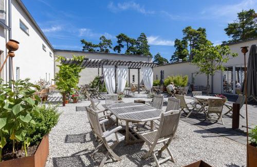 Nar Hotel | Strandakar Hotell & Restaurang