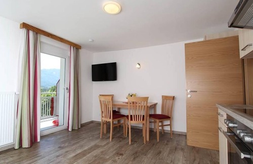 Drobollach am Faakersee Bed & Breakfast | Strandbadstrasse Fewo 1 - Ferienwohnungen Petschnig