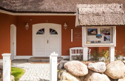 Ostseebad Ahrenshoop Apartment | Strandhaus Claassen 03