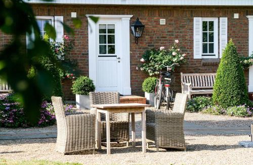 Falshoft Apartment | Strandholm West