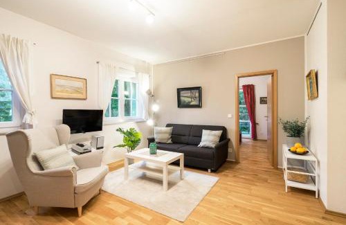 Ostseebad Ahrenshoop Apartment | Strandleben 03 - Hermann Abeking