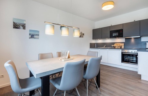 Boltenhagen Apartment | Strandnahes Familienapartment mit Toller, Sonniger Dachterrasse und Zwei Bädern