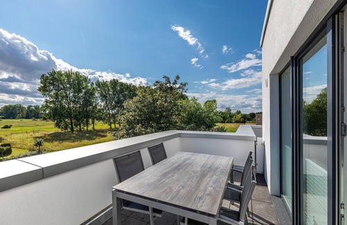 Boltenhagen Apartment | Strandnahes Familienapartment mit Toller, Sonniger Dachterrasse und Zwei Bädern