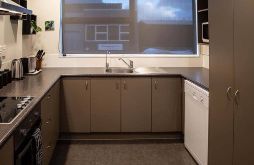 Rewa Apartment | Strandon Loft - No 7 in New Plymouth