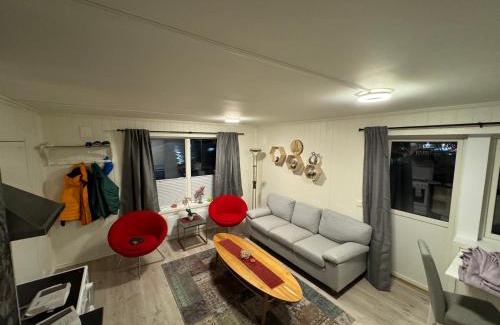 Skjervoy Apartment | Strandveien 71