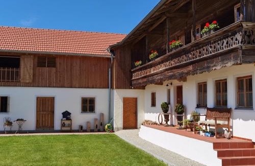Neumarkt-Sankt Veit Apartment | Strass4