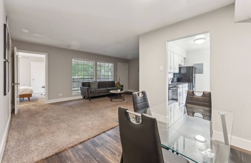 South Arlington Apartment | Stratton 2501F I Comfy 2 Bed 2 Bath