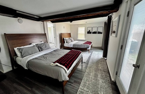 South Londonderry Other | Stratton View Farmhouse + Guesthouse