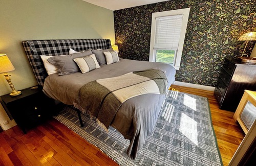 South Londonderry Other | Stratton View Farmhouse + Guesthouse