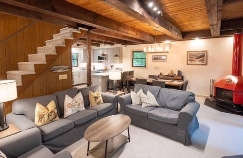 Charlemont House | StrautmanHaus - All-Season Chalet at Berkshire East
