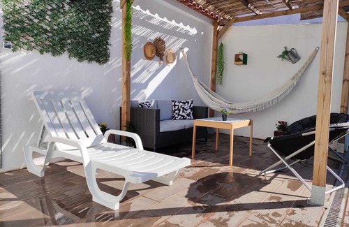 Abrantes House | Straw Hat House