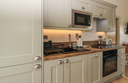 Murthly Cottage | Strawberry Cottage