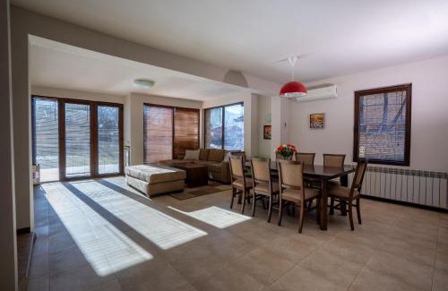 Berkovitsa Villa | Strawberry Guest House