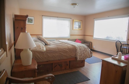 Strawberry Hotel | Strawberry Inn